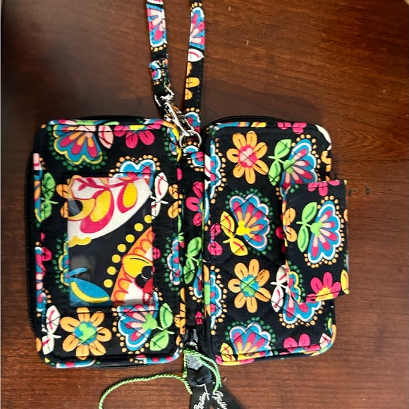 Vera Bradley Wristlet Retired Midnight Mickey NWOT - Picture 7 of 8
